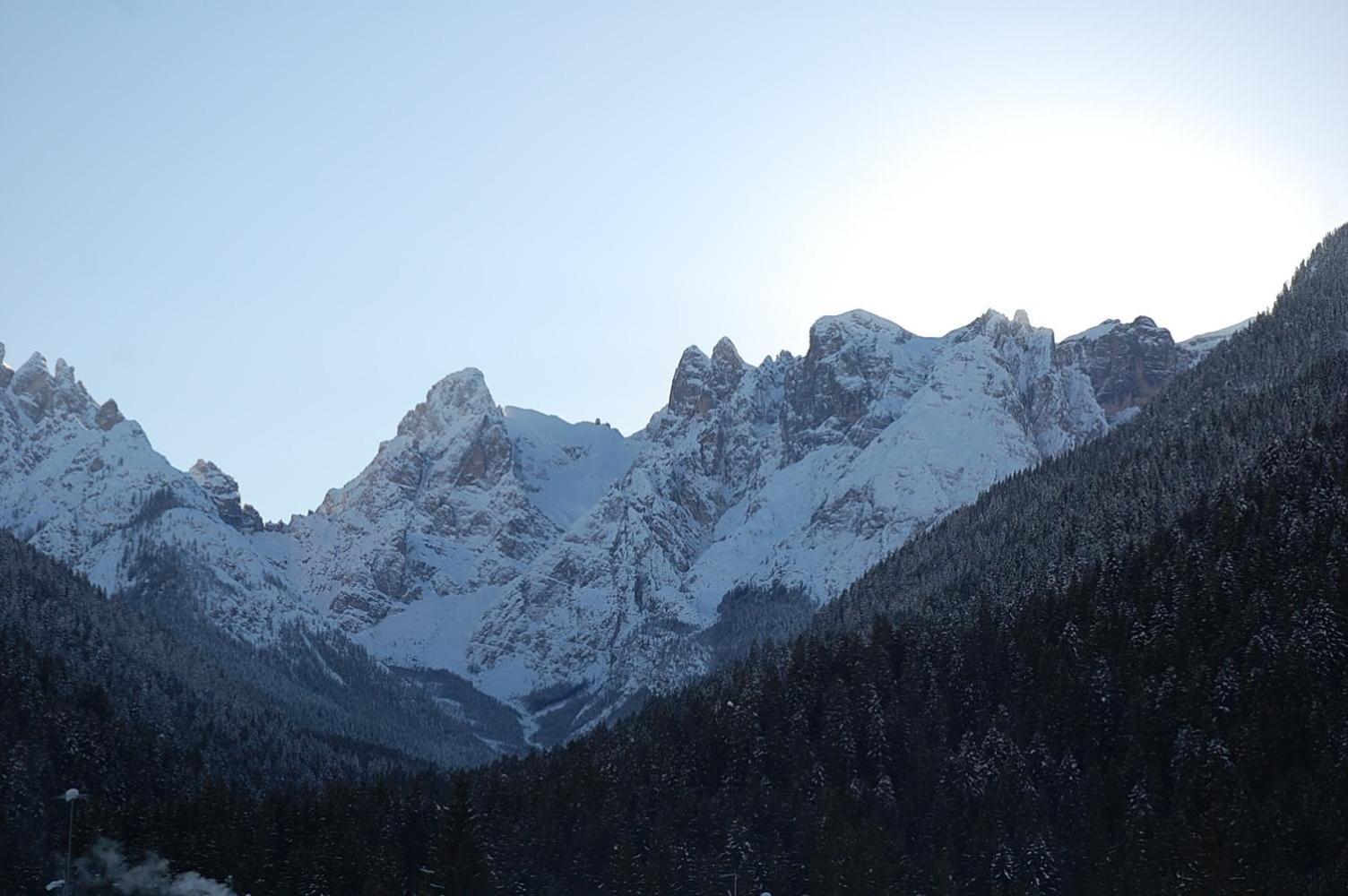 Albergo Ristorante Cacciatori Auronzo di Cadore Kültér fotó