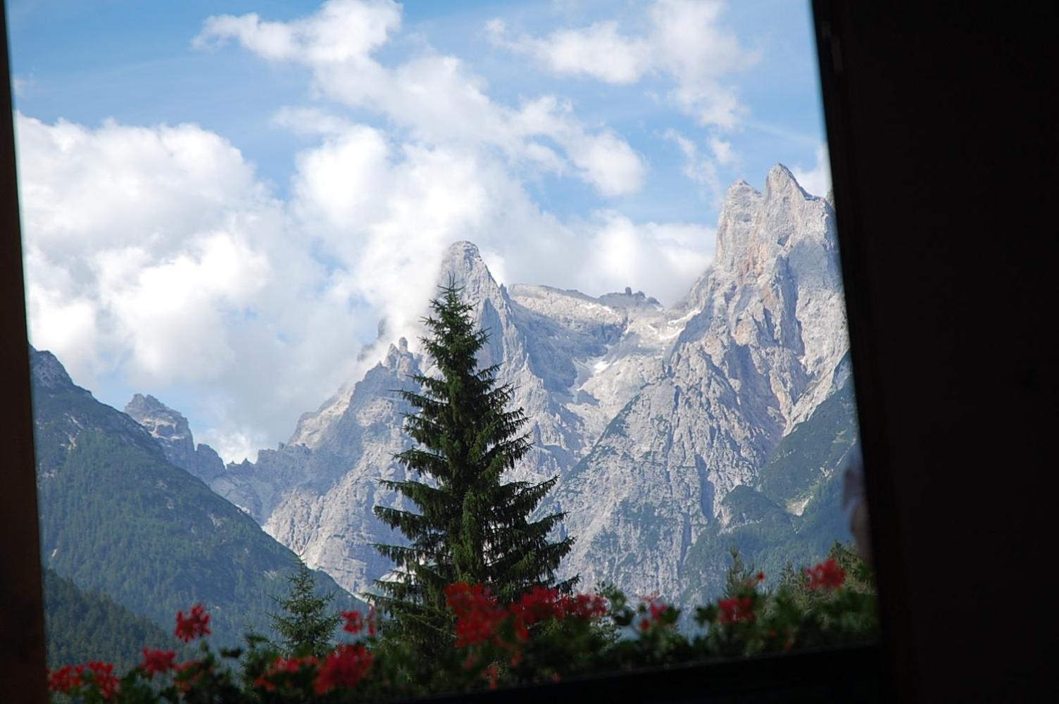 Albergo Ristorante Cacciatori Auronzo di Cadore Kültér fotó