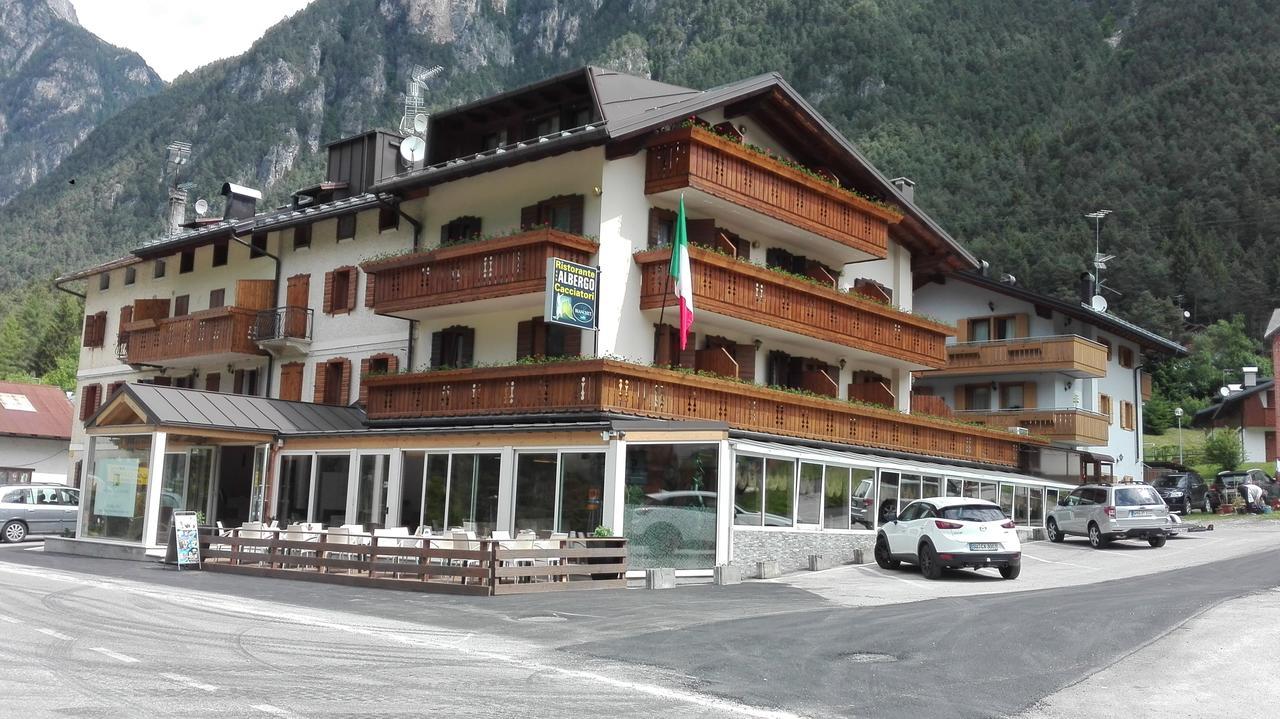 Albergo Ristorante Cacciatori Auronzo di Cadore Kültér fotó