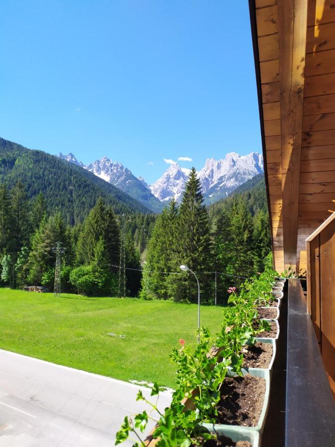 Albergo Ristorante Cacciatori Auronzo di Cadore Kültér fotó
