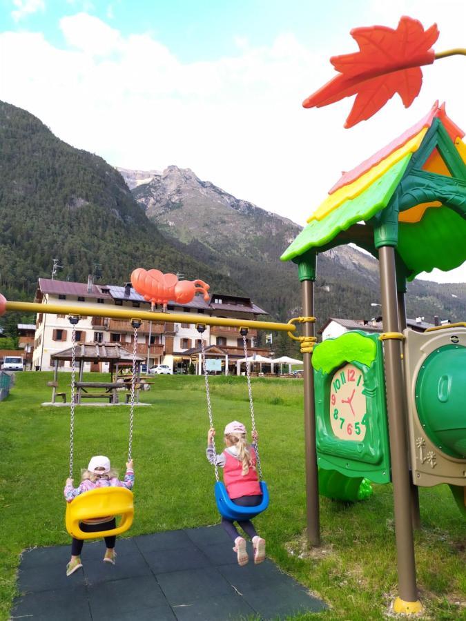 Albergo Ristorante Cacciatori Auronzo di Cadore Kültér fotó