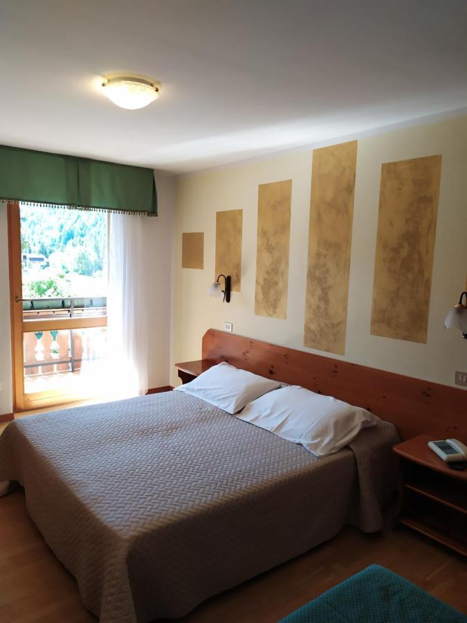 Albergo Ristorante Cacciatori Auronzo di Cadore Kültér fotó